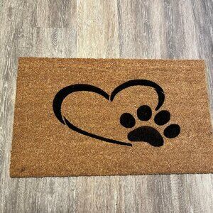Black heart with dog paw decorative coir doormat